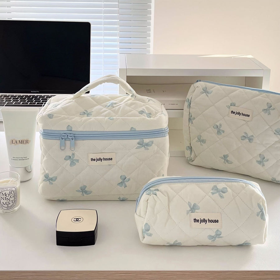 Makeup Bags in Cosmetic & Toiletry Bags