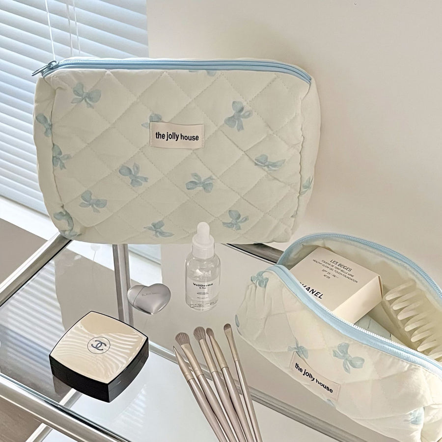 Makeup Bags in Cosmetic & Toiletry Bags